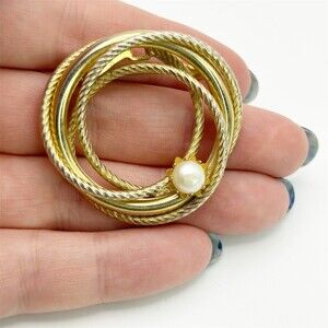 Vintage Gold Tone Layered Textured Circles Faux Pearl Accent Small Brooch